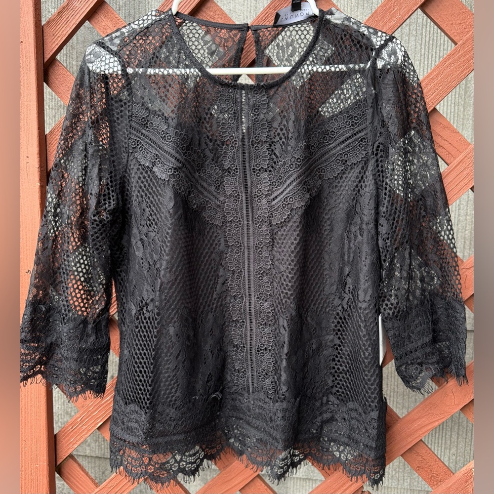 NWT - Laundry by Shelli Segal Black Lace Top – Size M